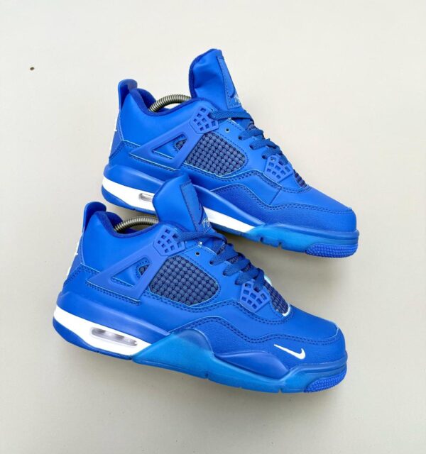 Air Jordan 4 Retro