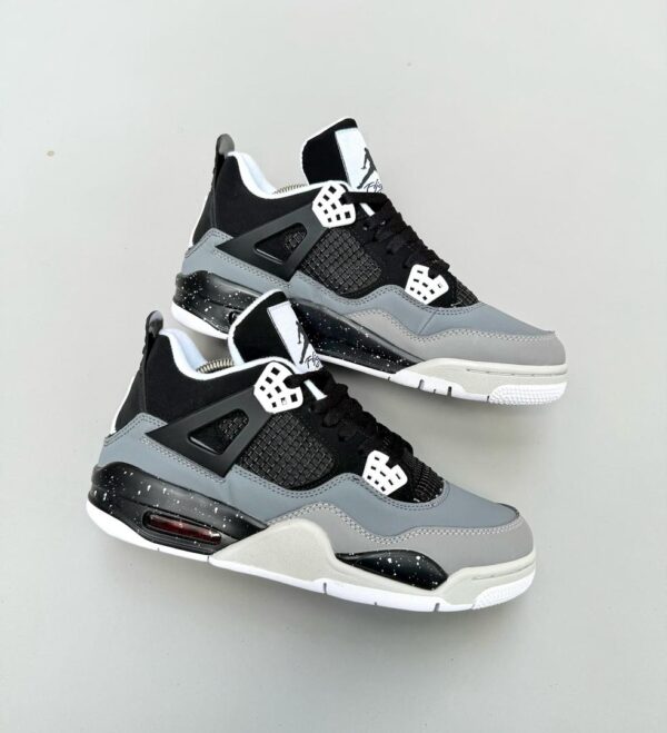 Air Jordan 4 Retro - Image 2