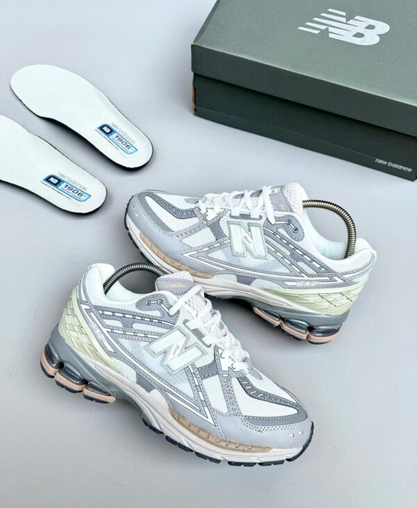 New Balance 1906U Team Away Grey Sneakers