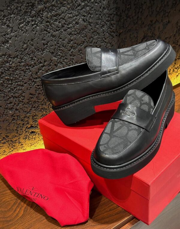 Valentino Garavani Loafers