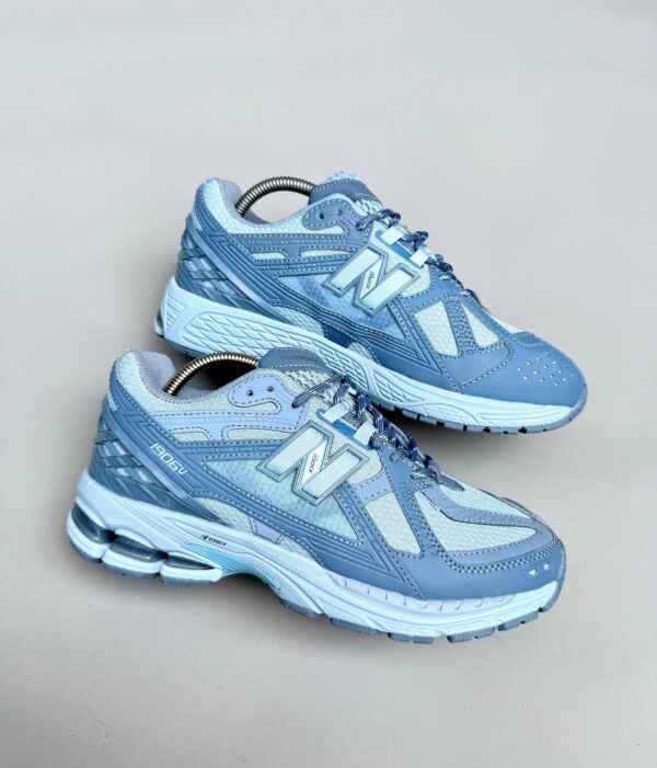 New Balance 1906U