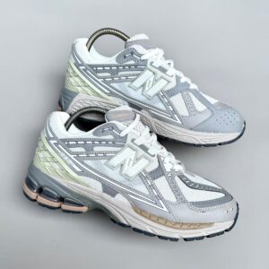 New Balance 1906U
