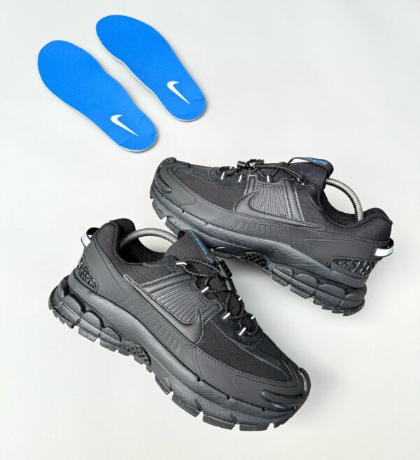 Nike Zoom Vomero 5 Roam