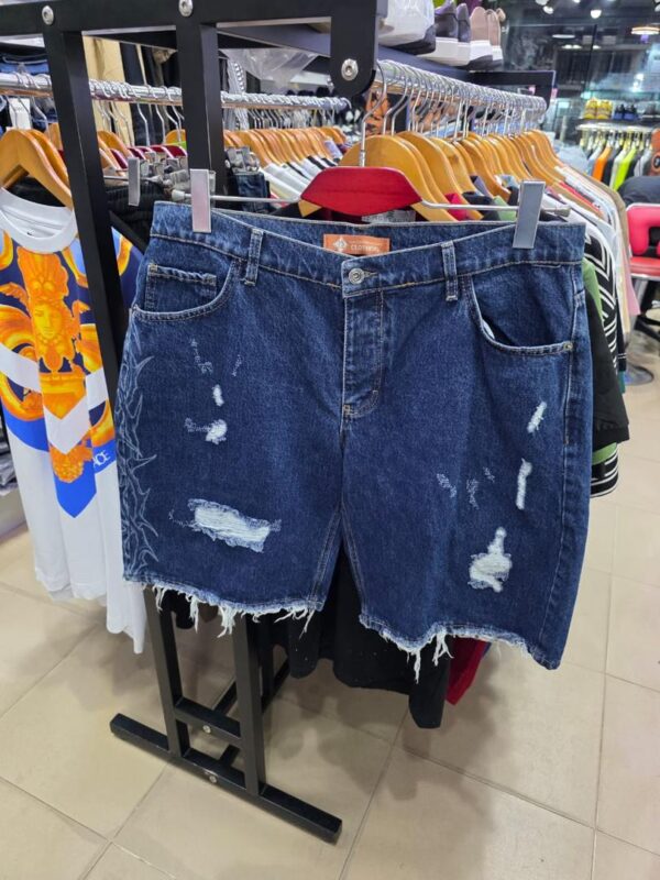 Dynamic Denim Short Jean