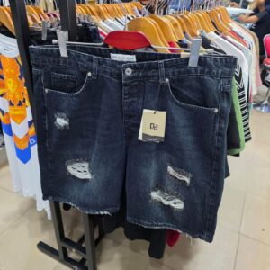 Deep Black Short Jean