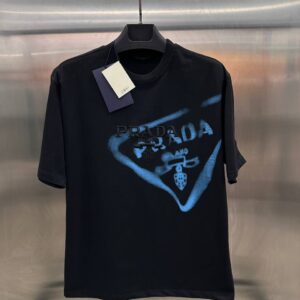 Prada T- Shirt