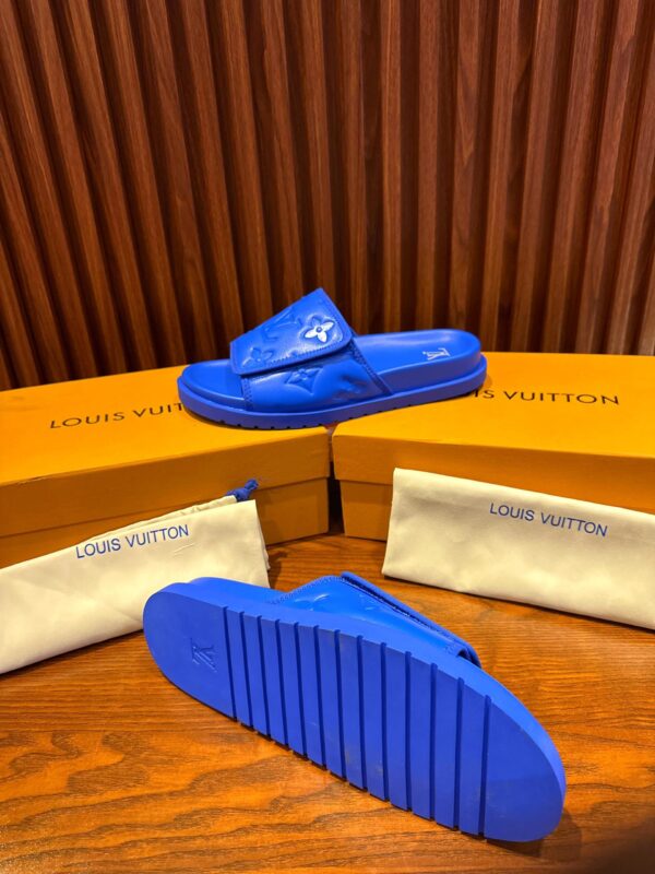 Louis Vuitton palms